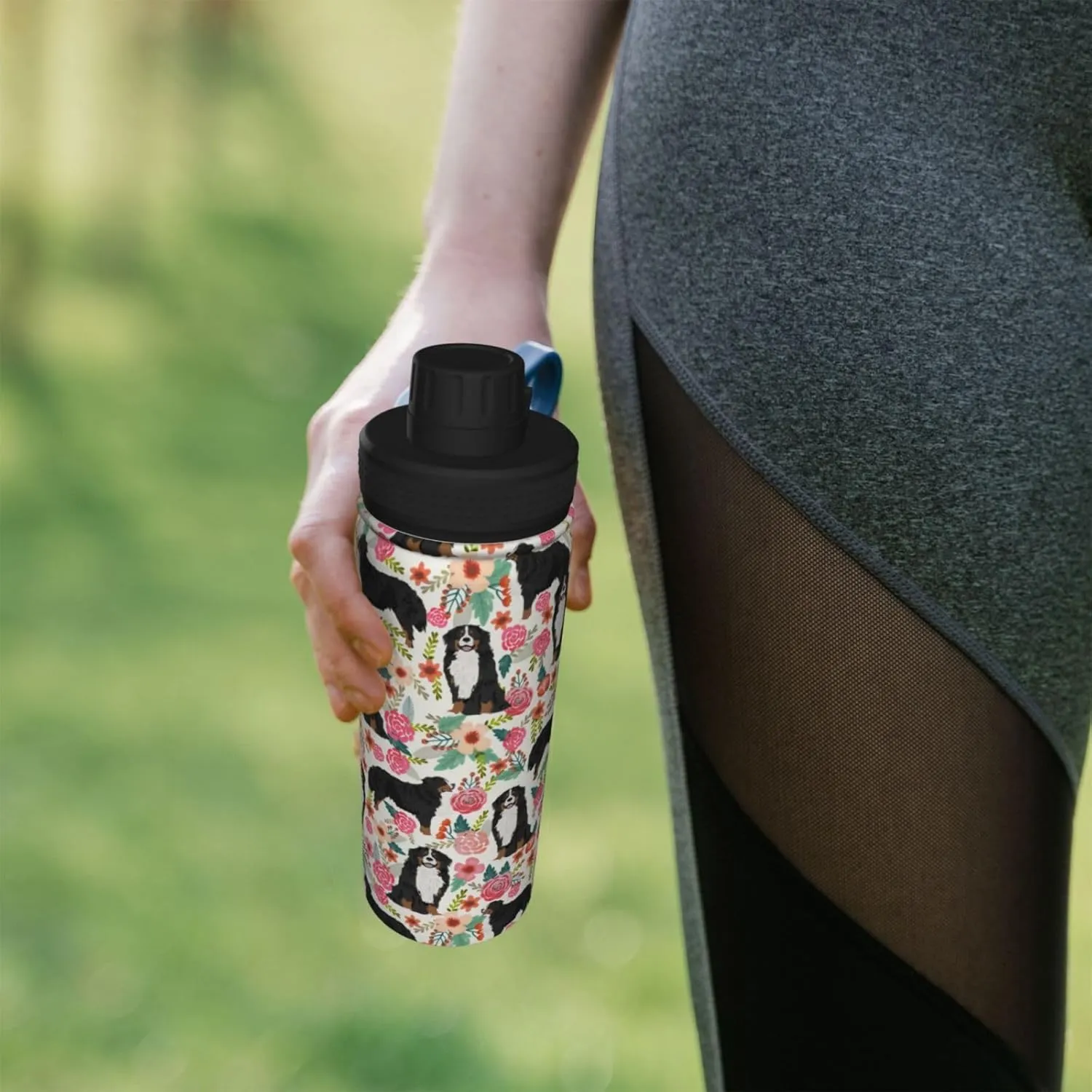 18 Oz Stainless Steel Vacuum Insulated Sports Water Bottles - Cute Bernese Mountain Dog Rose Flowers Florals Print Cups With Flip, Spout And Handle Lid Spill-Proof Thermos Mugs For School Travel Gifts