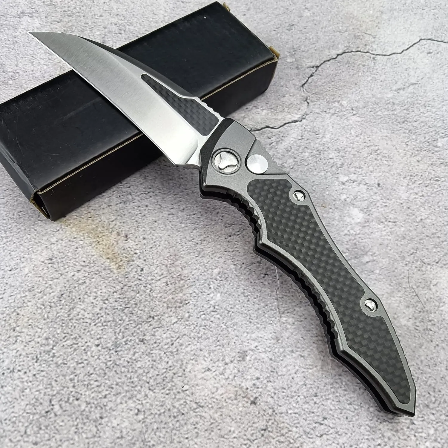8.9'' Button Lock Folding Pocket Knife,Speed Safe Assisted Opening Knives，D2 Blade Steel, Carbon Fiber Handle，EDC Claw Knife with Pocket Clip for Camping and Hunting., gray