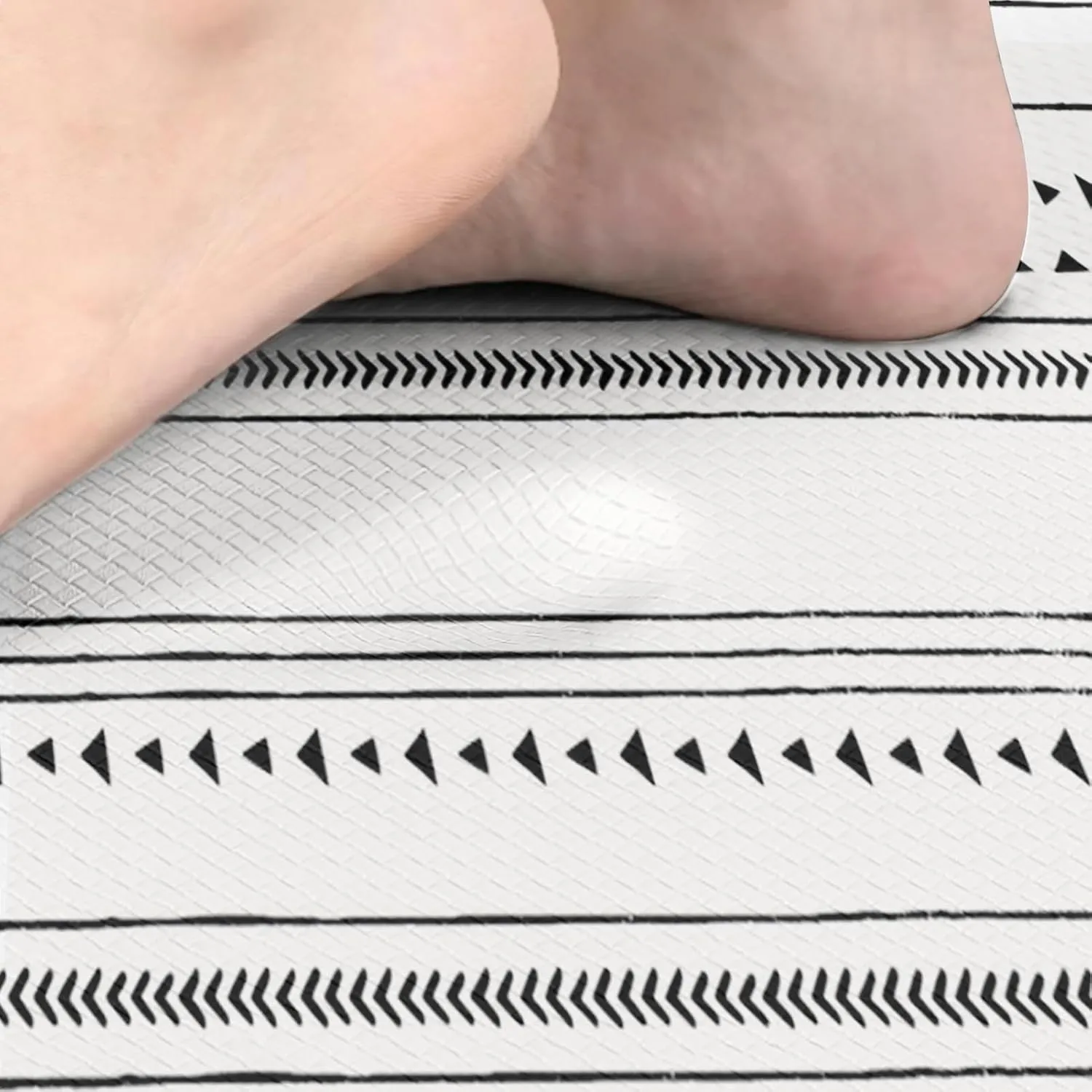 Arttown Black Anti-Fatigue Kitchen Rug Set of 2 White Arrow Trellis Cushioned Floor Standing Mat Waterproof Non-Slip Mat and PVC Ergonomic Comfort Foam Rug
