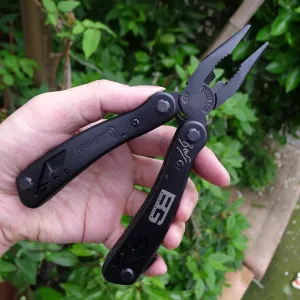 Bear Grylls Ultimate Multitool