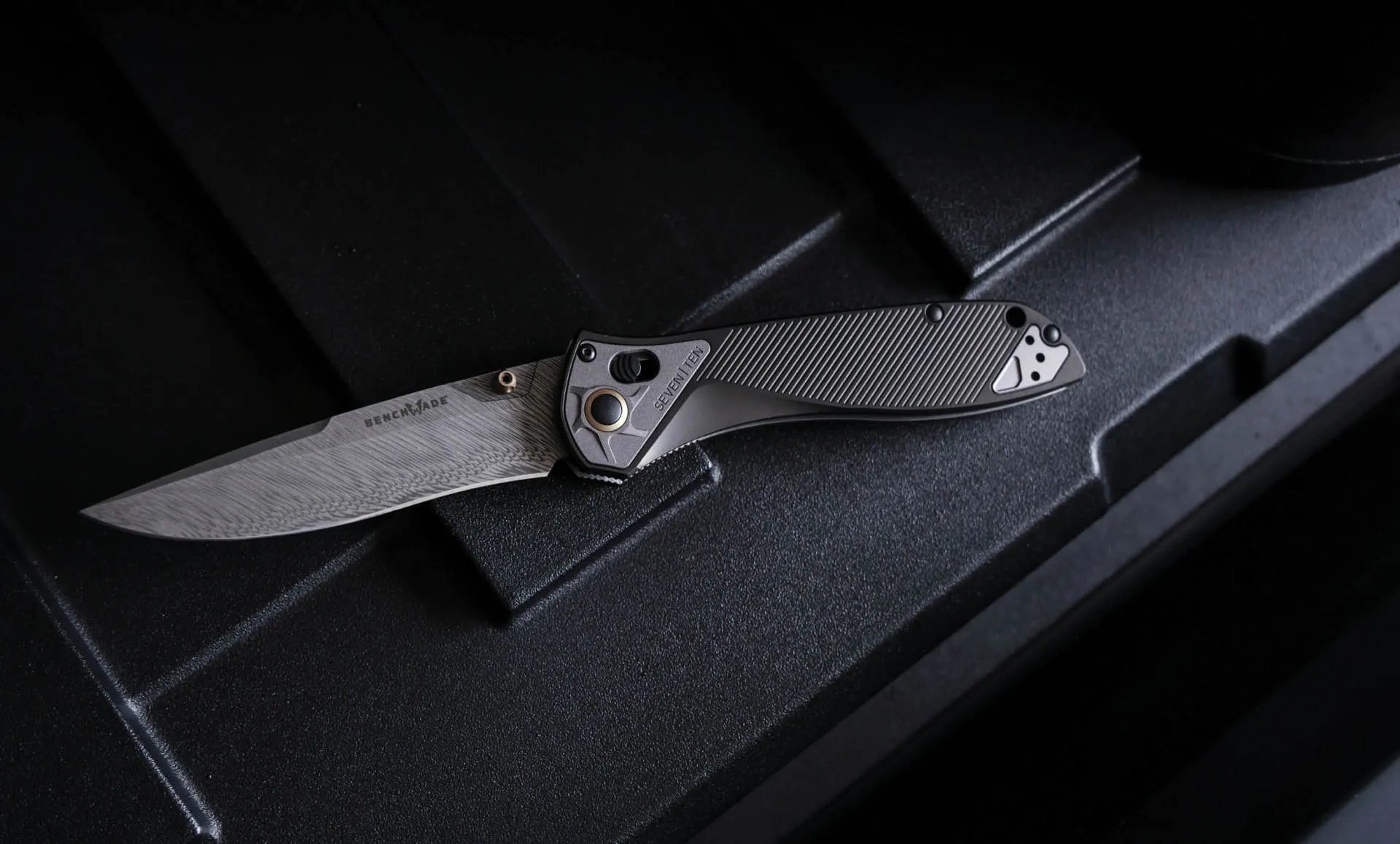 Benchmade Seven Ten 6AL-4V Titanum 4" Gold Class Drop Point Plain Edge Pocket Folding Knife (710-241)