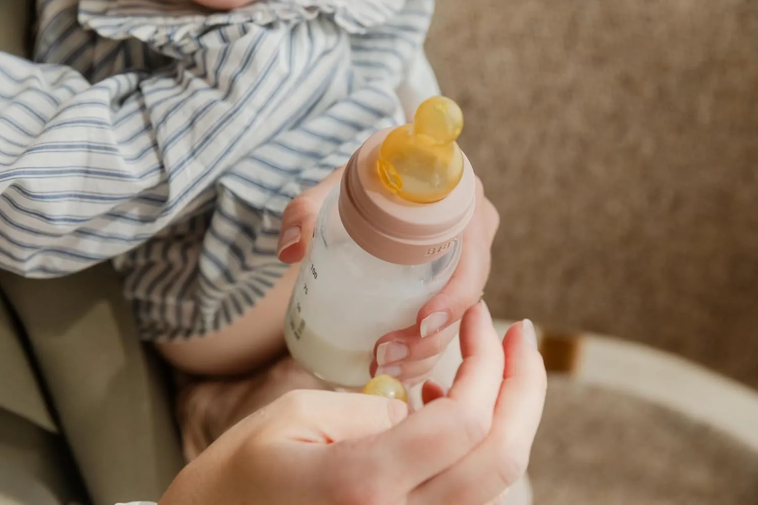 BIBS Baby Bottle 9 oz / 270 ml Natural Rubber Latex Nipple - Anti-Colic, BPA-Free, Round Nipple, Medium Flow, Lightweight & Easy to Clean, Suitable for Newborns 0  Years - Sage