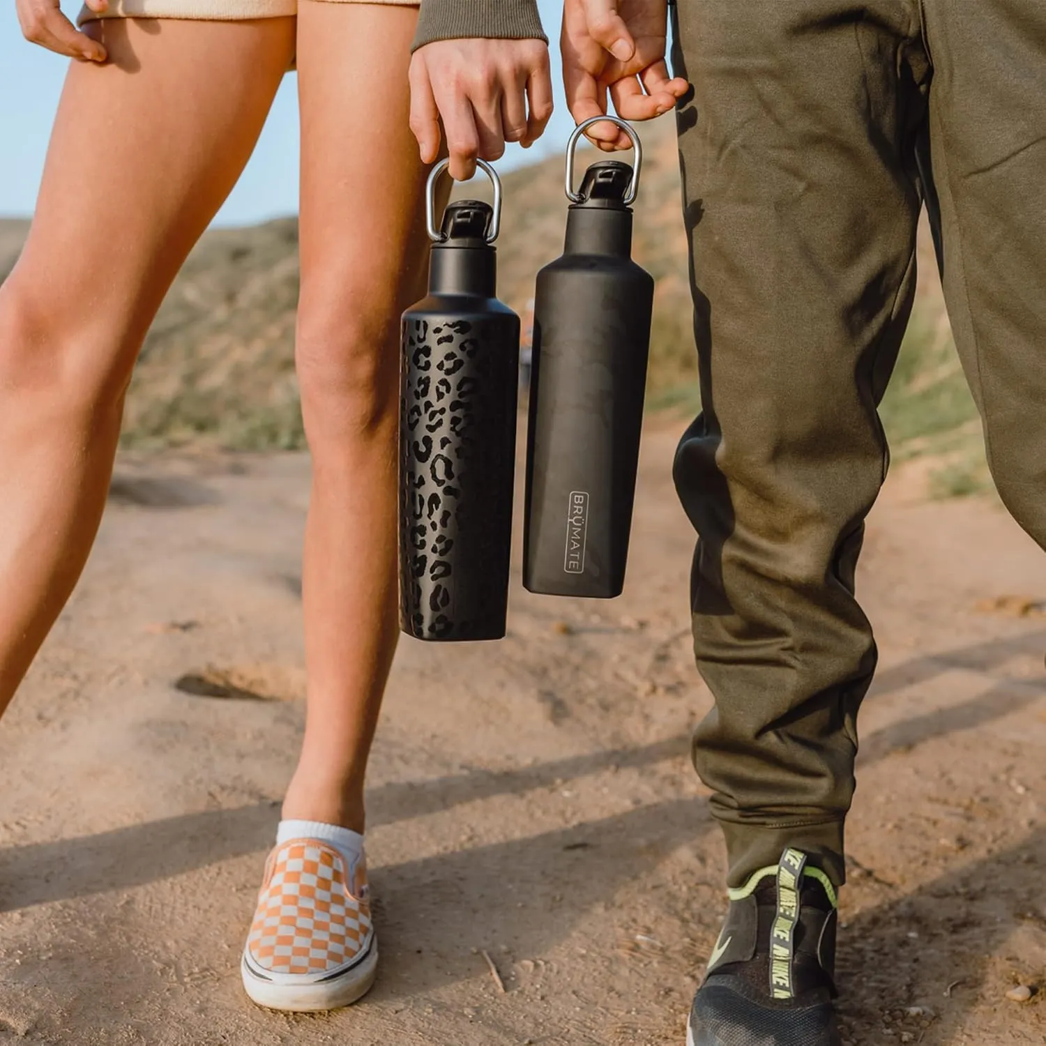 BrüMate ReHydration Mini - 100% Leakproof 16oz Insulated Water Bottle with Straw - Stainless Steel Water Canteen (Daisy)
