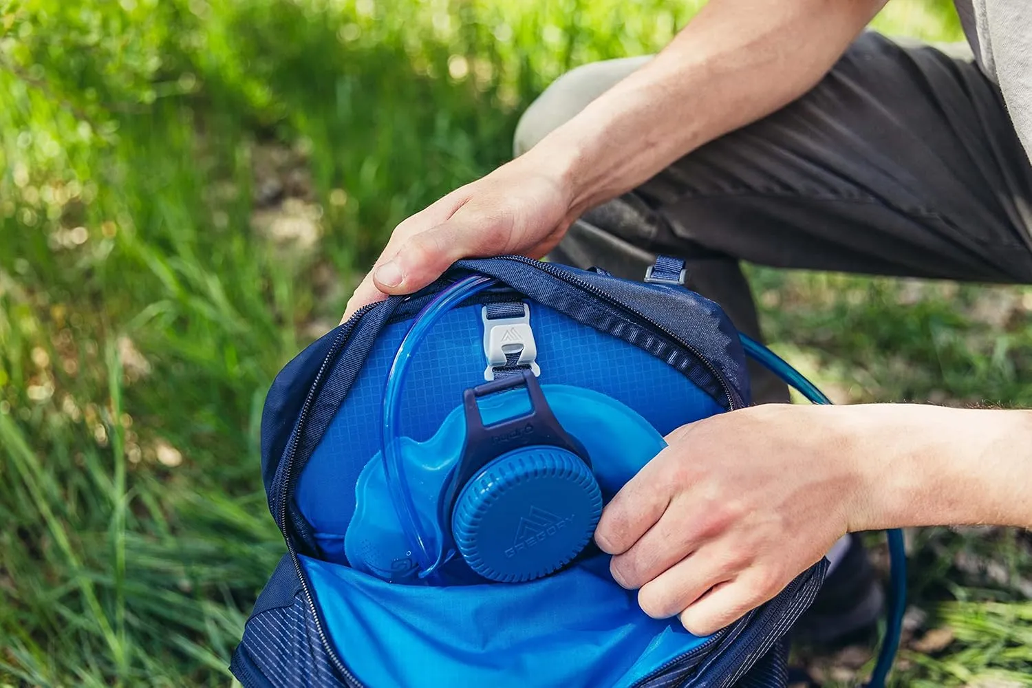 Gregory Miko 20 Unisex Day Hiking Backpack, One Size Fits All, Volt Blue