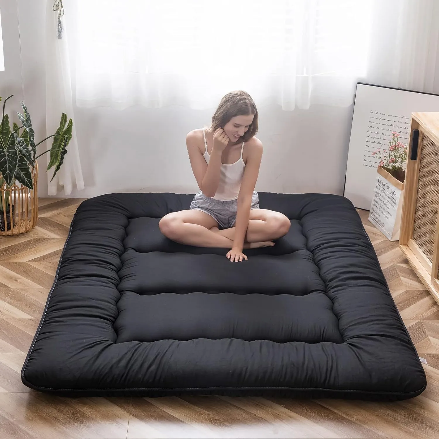 MAXYOYO Japanese Floor Mattress Futon Mattress, 4" Thicken Tatami Mat Sleeping Pad Foldable Roll Up Mat Boys Girls Dormitory Pad Kids Floor Lounger Pillow Bed, Black, Twin Size