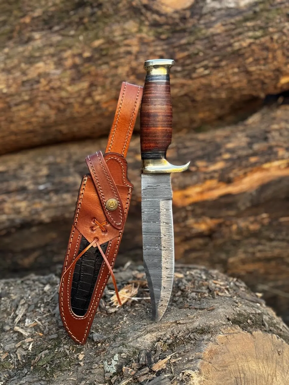 Poshland Custom Handmade Damascus Steel Inches Hunting Knife - Perfect Grip lesather Handle with Brass fitting (REG-592)