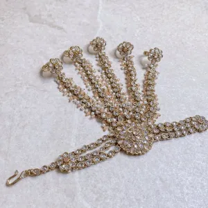 Seema Hand Harness - Light Peach