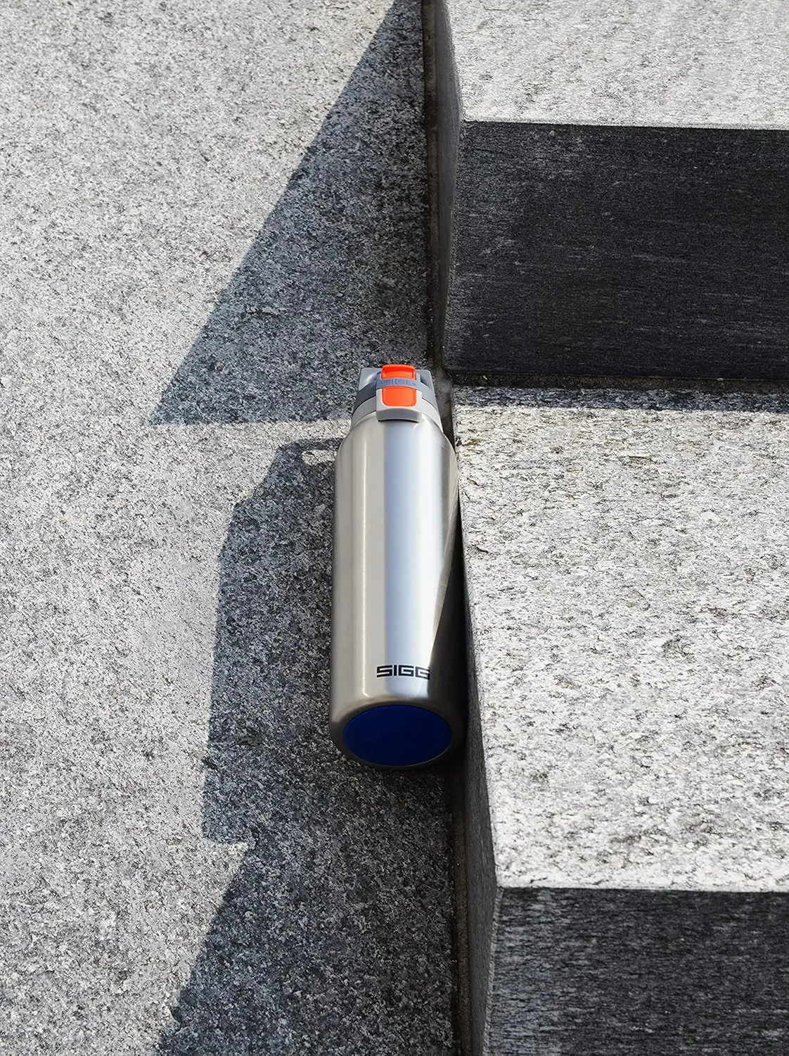 SIGG - Insulated Flask - Thermo Hot & Cold ONE Light - Fruit Filter- BPA-Free - Stainless Steel - 19 Oz