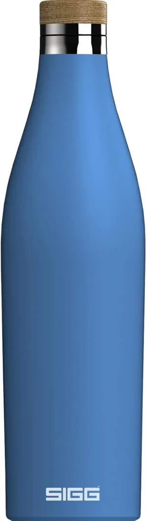 SIGG - Insulated Water Bottle - Meridian Electric Blue - Leakproof & Extra-Slim - BPA Free - Plastic Free - 18/8 Stainless Steel - Double Walled - Bamboo Screw Top - Blue - 24 Oz