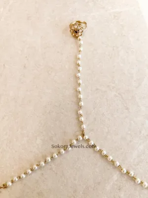 Simple Pearl Hand Harness - Maroon