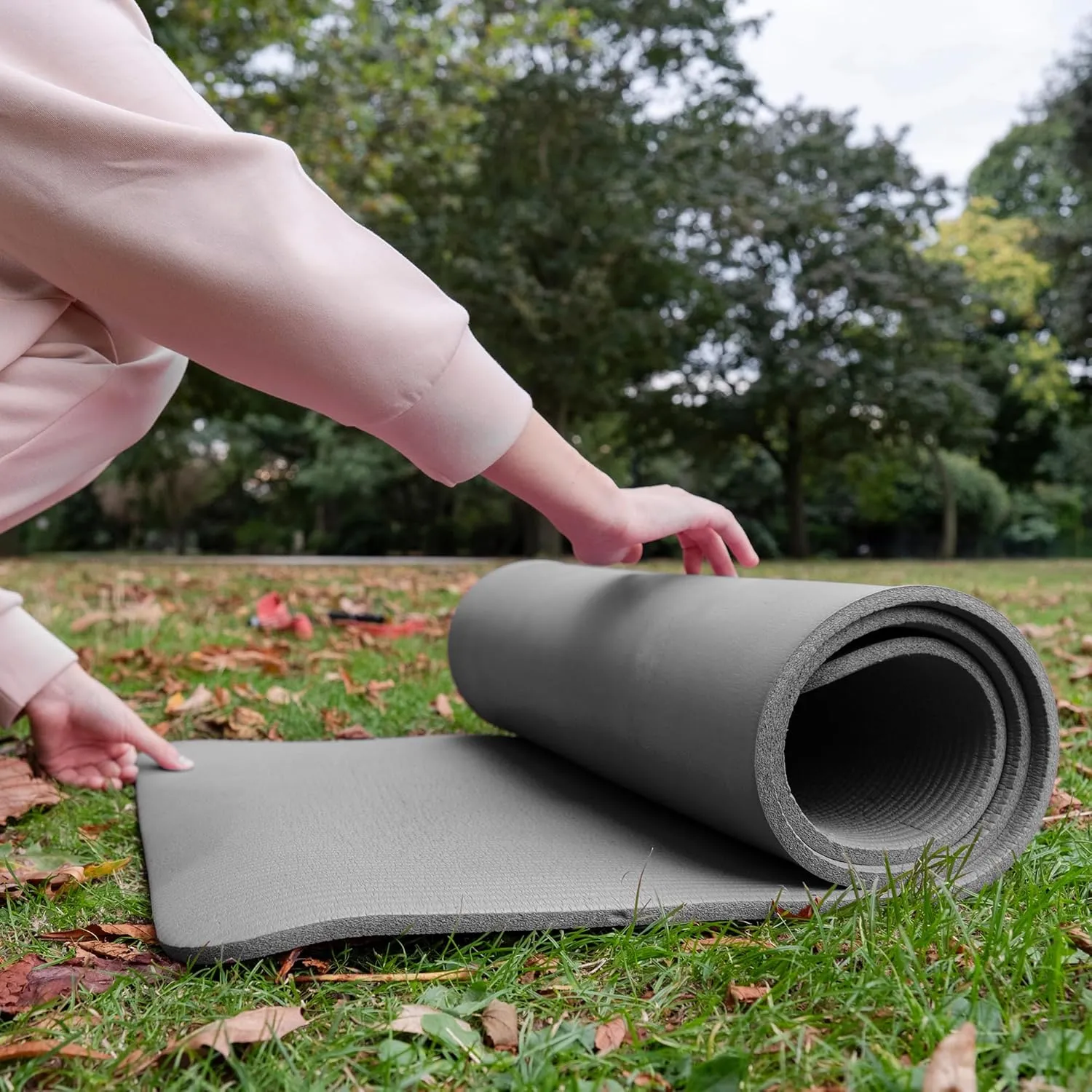 Yoga Mat, One-Inch Extra Thick High Density Exercise Mat, Anti-Tear Exercise Yoga Mat with Carrying Strap, Suitable for Various Yoga Exercises