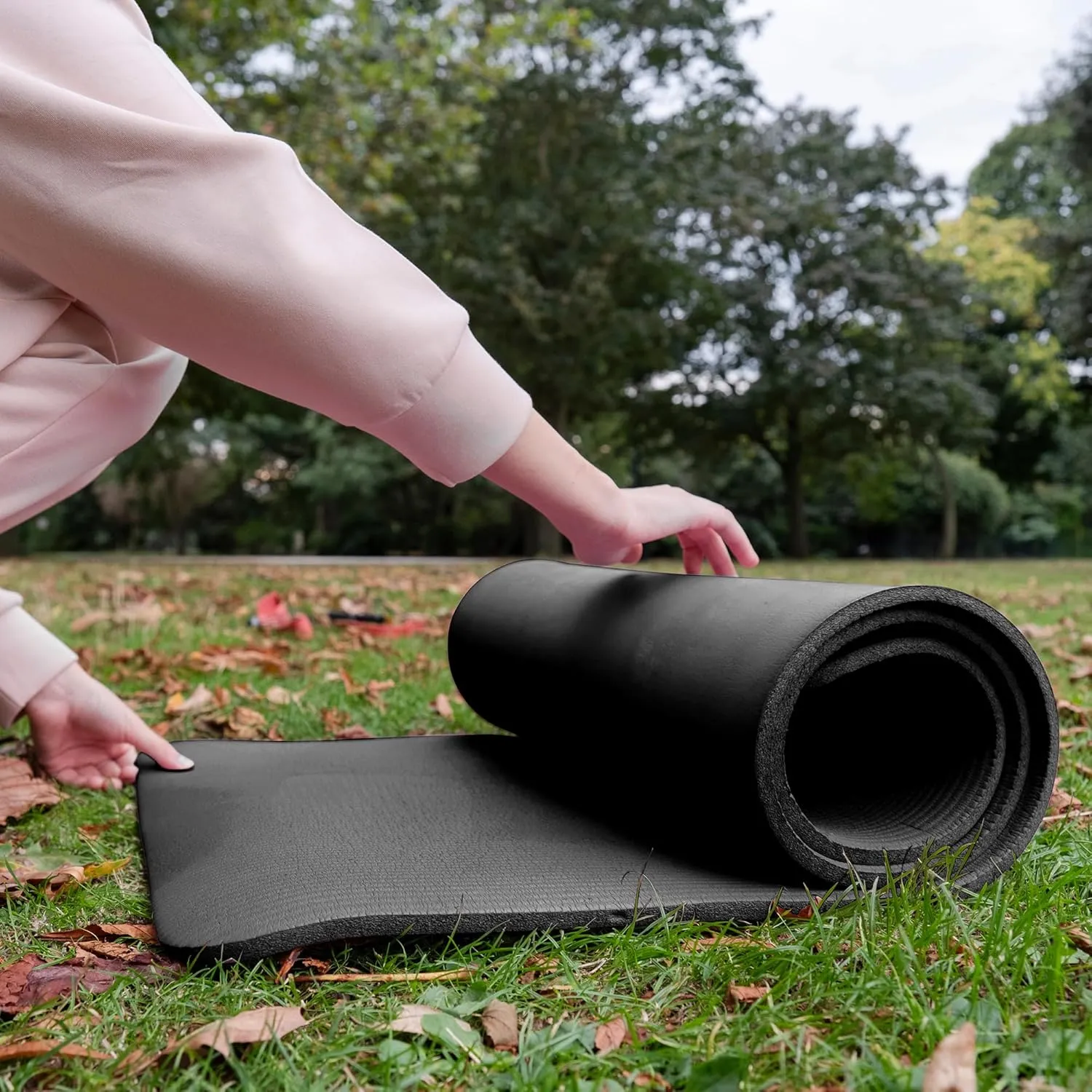Yoga Mat, One-Inch Extra Thick High Density Exercise Mat, Anti-Tear Exercise Yoga Mat with Carrying Strap, Suitable for Various Yoga Exercises