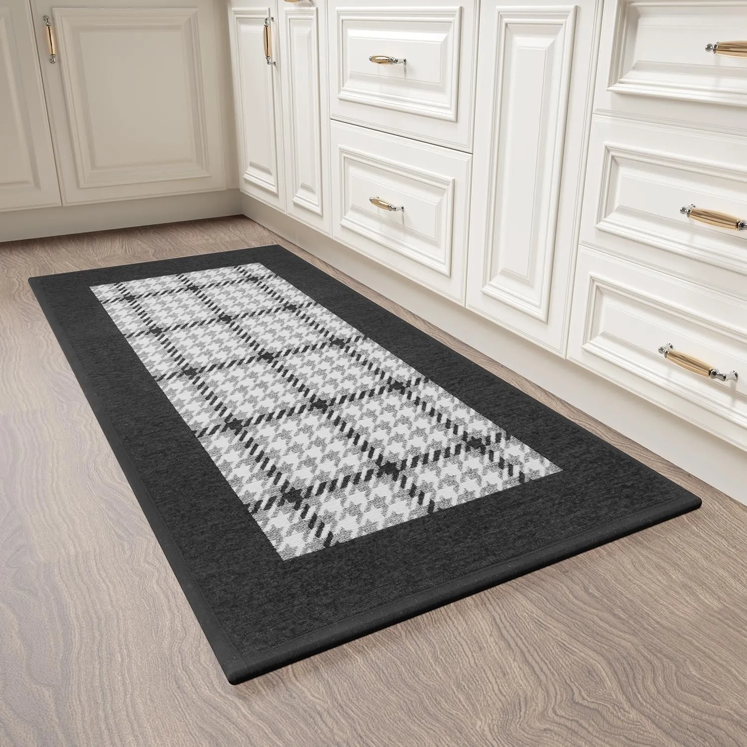 Zamo Anti-Fatigue Kitchen Mat, Non Slip Kitchen Rugs with Memory Foam, Absorbent Runner Mat for Floor, Standing Mats for in Front of Sink, Door, Laundry, Entryway, Hallway (Black, 32" × 17.3")